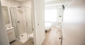 Single Room, Private Bathroom | Bathroom