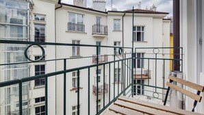 Leilighet, 2 soverom, terrasse | Eksteriør