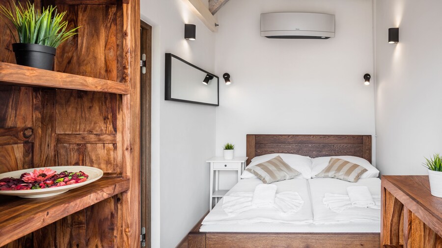 Selinor Old Town Apartments