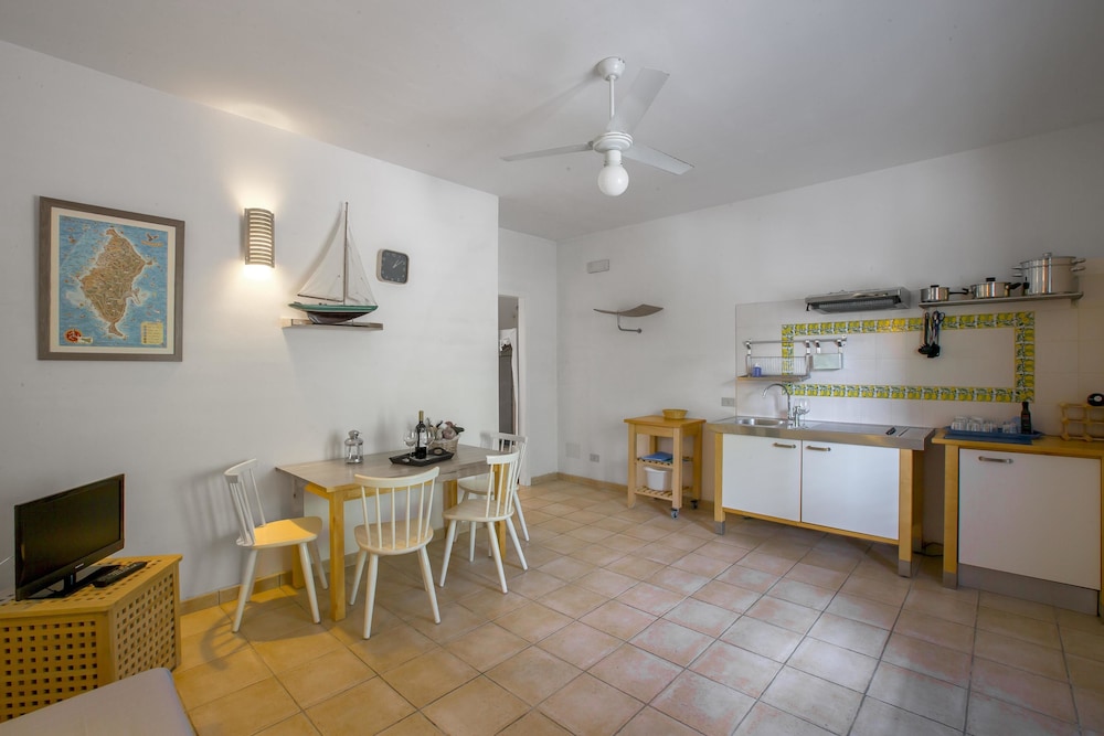 Marettimo Residence by null