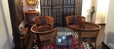 Suite Galerie, 1 grand lit, coin cuisine, rez-de-chaussée | Salon Exécutif