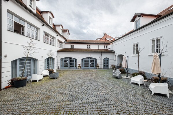 Exterior - St. Terezie - Baroque Residence (Prague)