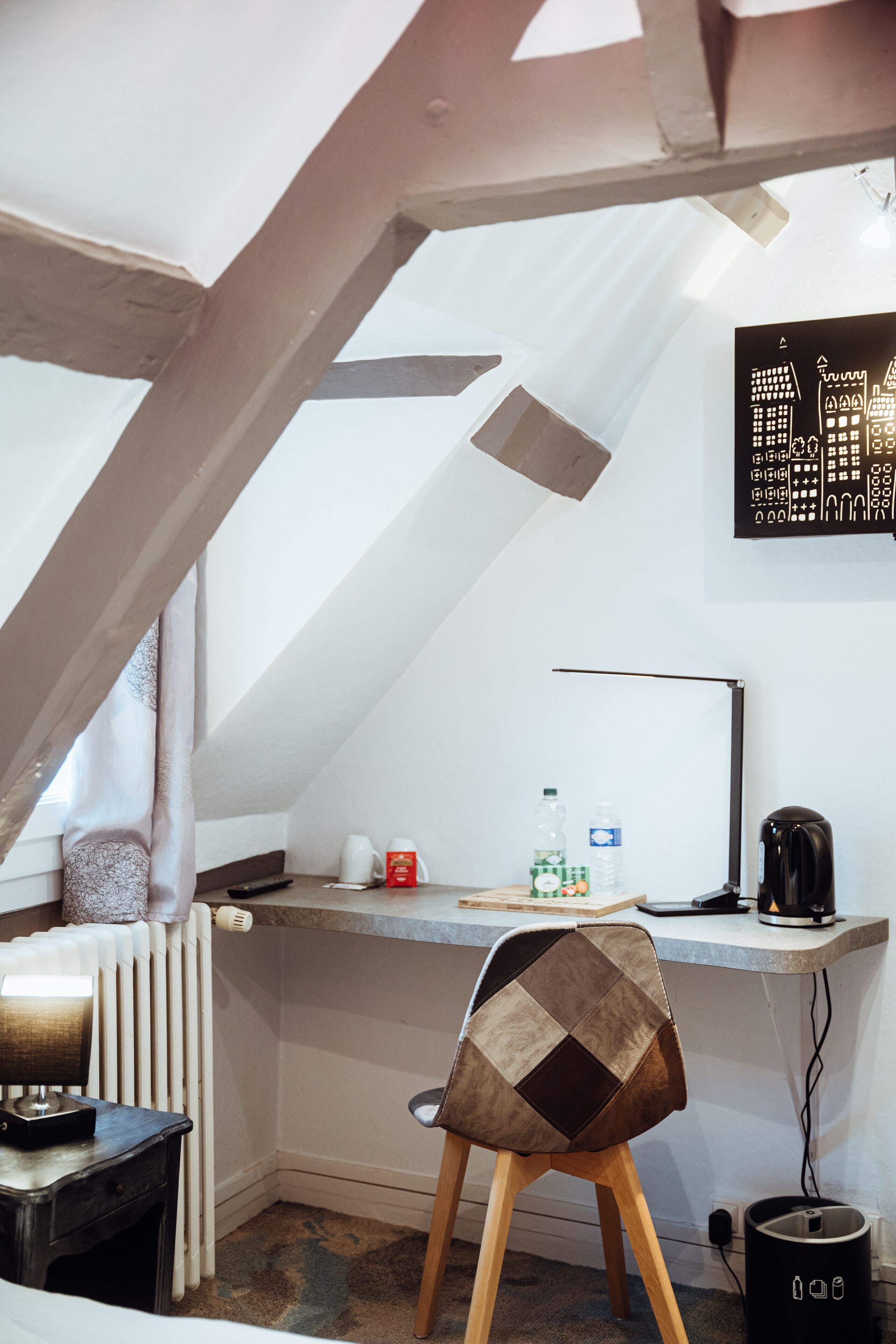 classic room | soundproofing, free wifi, bed sheets