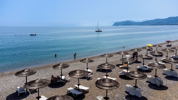 Private beach, sun loungers, beach umbrellas - Residence "Il Cicero" (Gioiosa Marea)