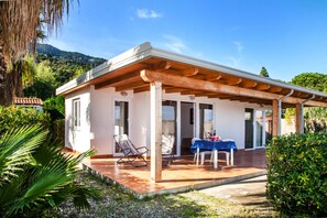 Standard-studio, useita sänkyjä (2 Pax) | Terassi/patio