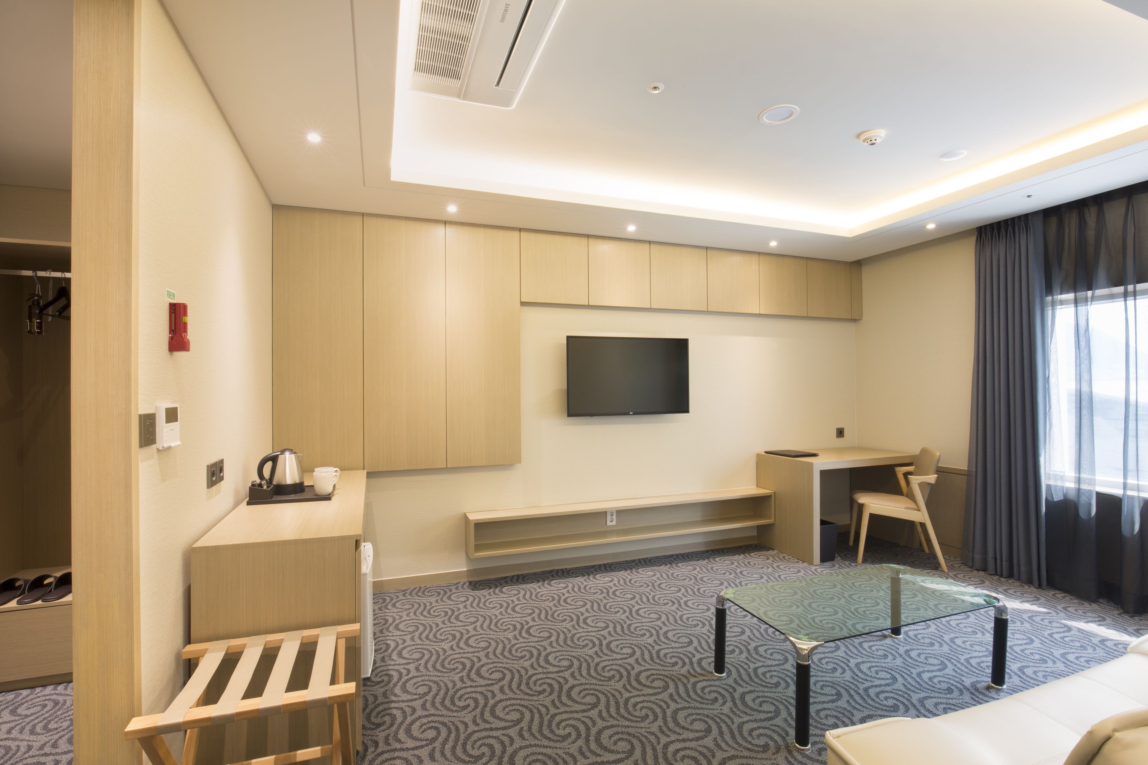 suite | 1 bedroom, in-room safe, desk, blackout curtains