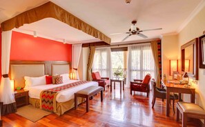 Premium bedding, minibar, in-room safe, individually decorated - Enashipai Resort & Spa (Naivasha)