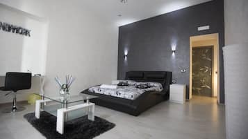 Superior Double Room | 1 bedroom, in-room safe, soundproofing, free WiFi