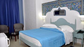 Single Room | Egyptian cotton sheets, premium bedding, in-room safe, desk