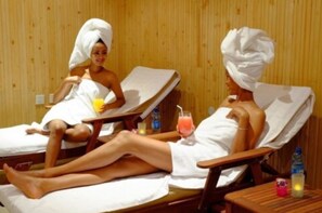 Steam room 