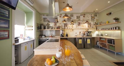 Goodmorning Solo Traveller Hostel