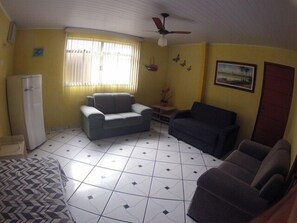 Free WiFi, wheelchair access