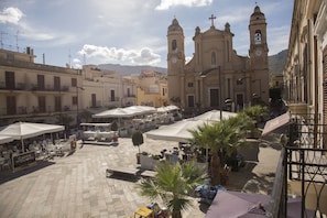 Exterior - Palazzo Graziano (Terrasini)