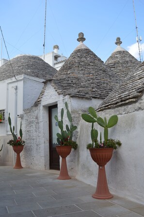 Exterior - Giardino dei Trulli (Alberobello)