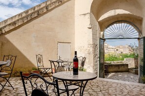 Exterior - La Corte Vetere (Matera)
