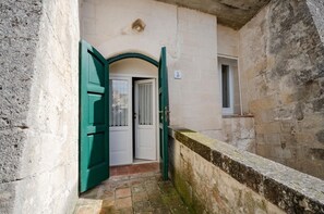 Studio | 1 bedroom, premium bedding, individually decorated