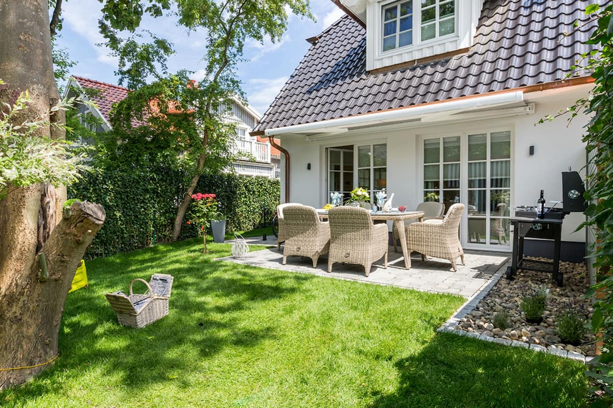 House, 3 Bedrooms, Sauna, Beachfront (TraumZeit I - Friedenstr. 13 b-c) | Terrace/patio