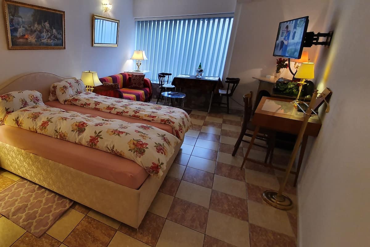 Comfort-Studio, 1 King-Bett und Schlafsofa, Nichtraucher, Kochnische