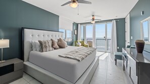 8 Bedroom Willow Suite, Oceanfront | 1 bedroom, individually decorated, individually furnished, desk