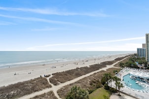 8 Bedroom Willow Suite, Oceanfront | Exterior