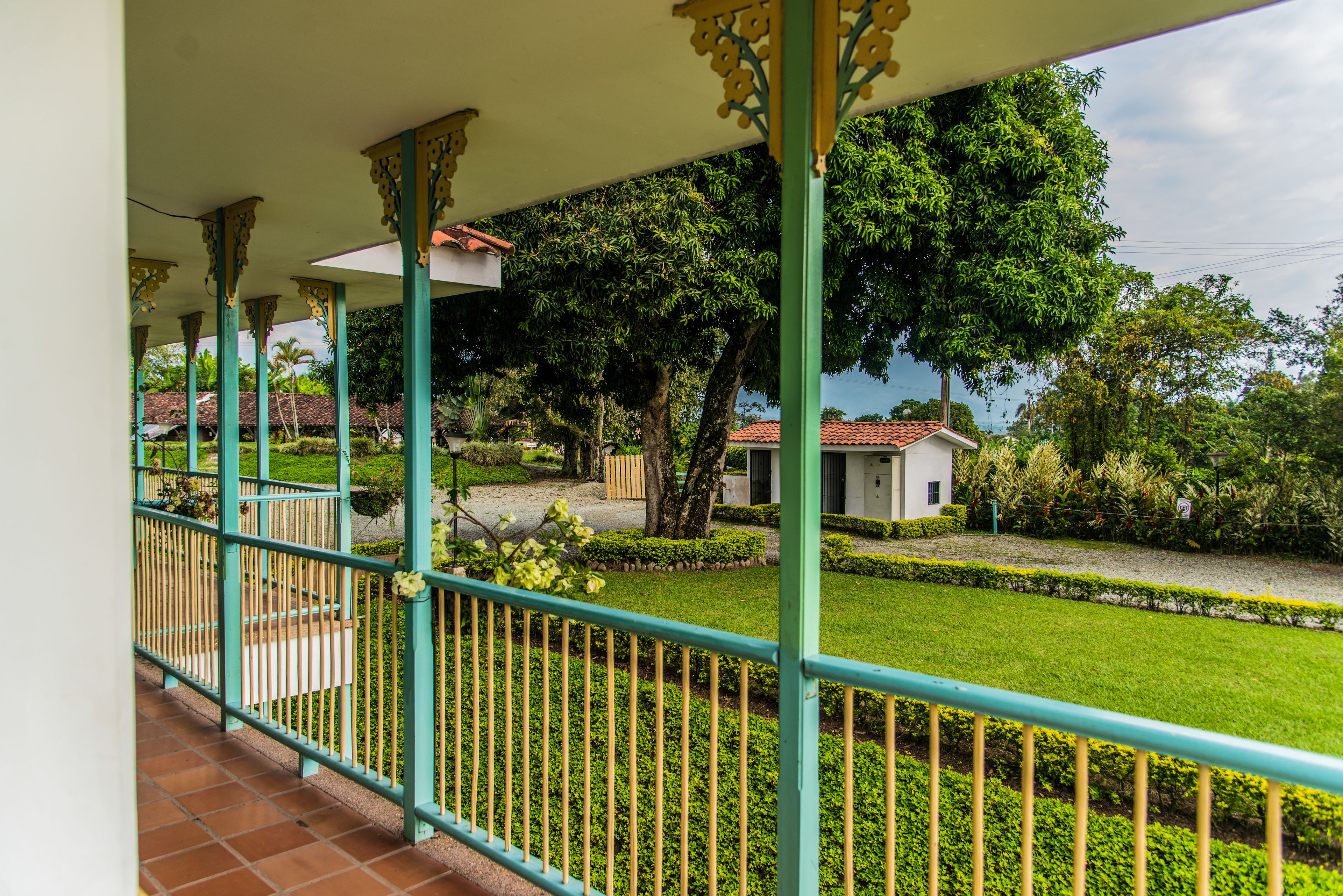 Parkir mandiri gratis