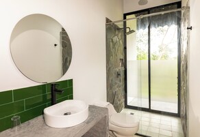 Luxury Room | Bathroom | Shower, designer toiletries, towels, toilet paper