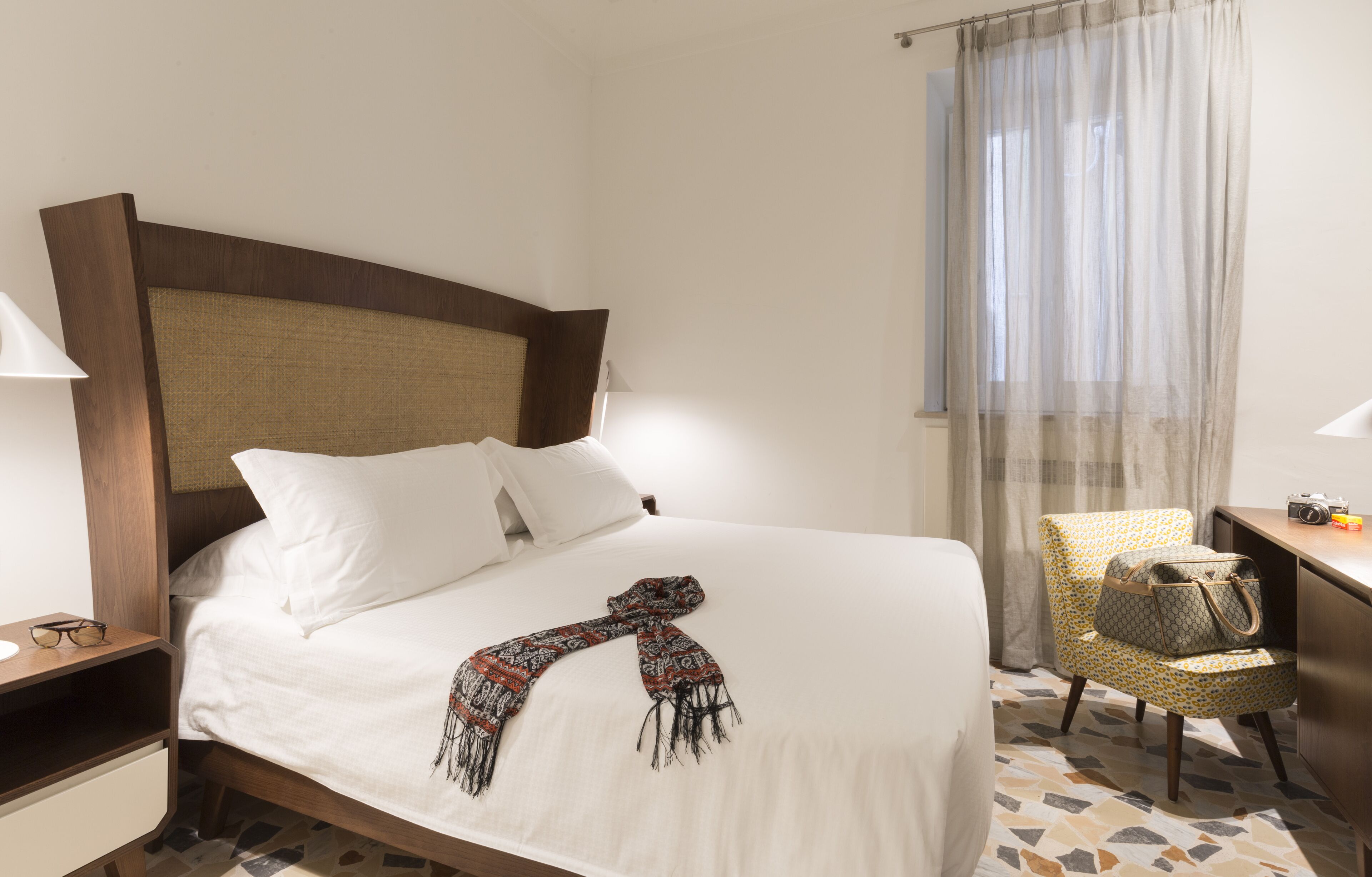 Italiaanse Frette-lakens, luxe beddengoed, een minibar