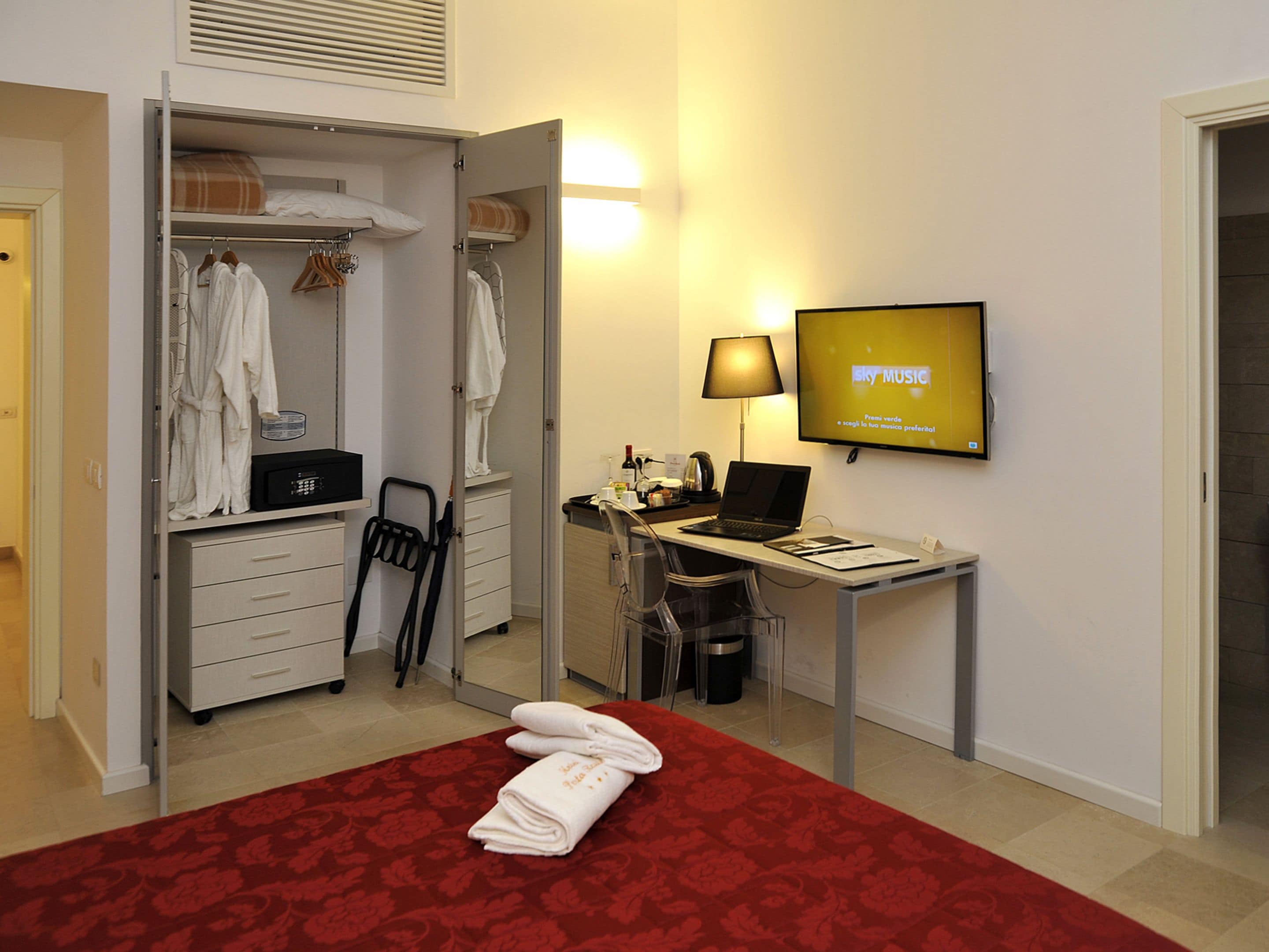superior double room, city view | room amenity