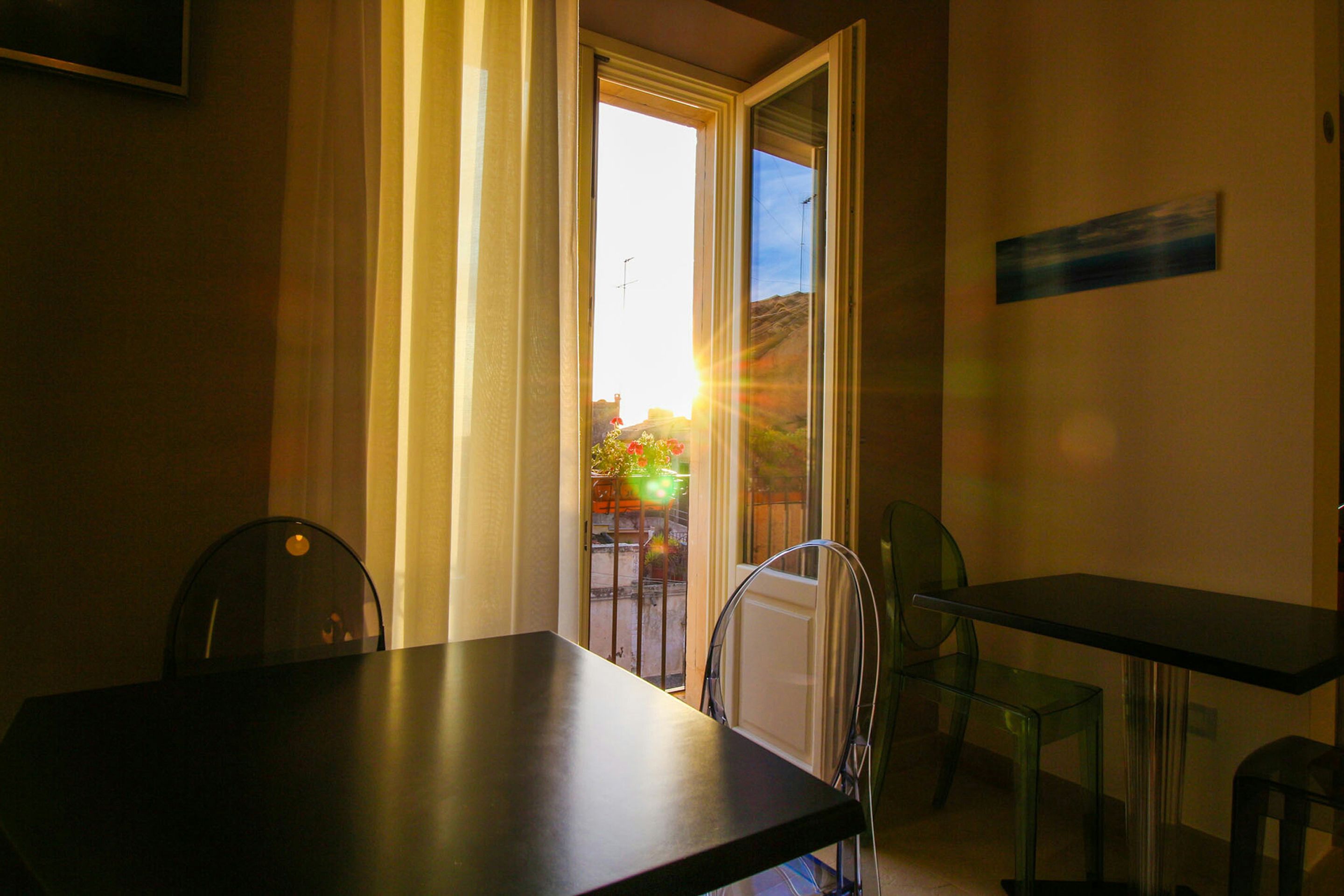 daily continental breakfast (eur 10 per person)