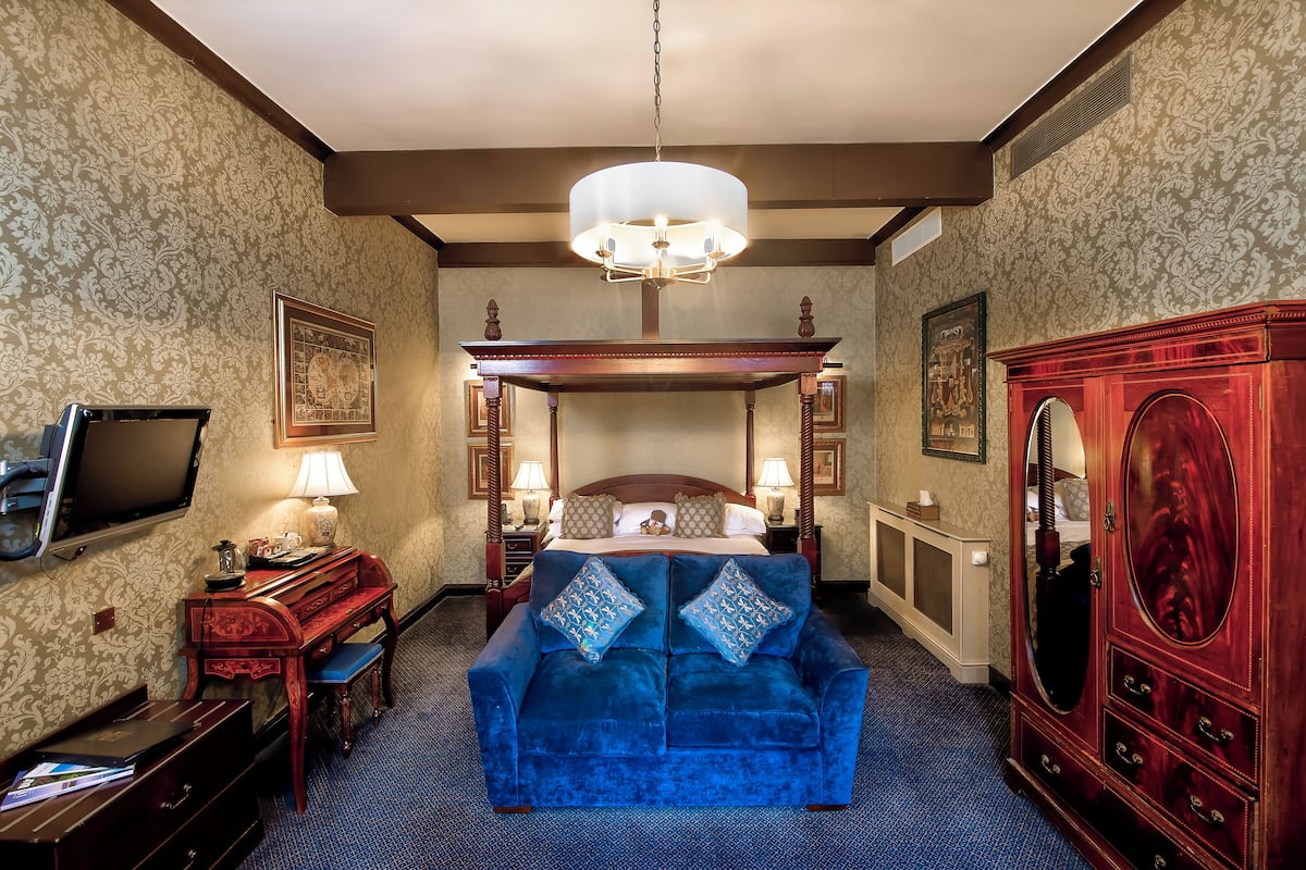 Habitación doble Deluxe (The Cadwallader Room) | Ropa de cama de alta calidad y tabla de planchar con plancha