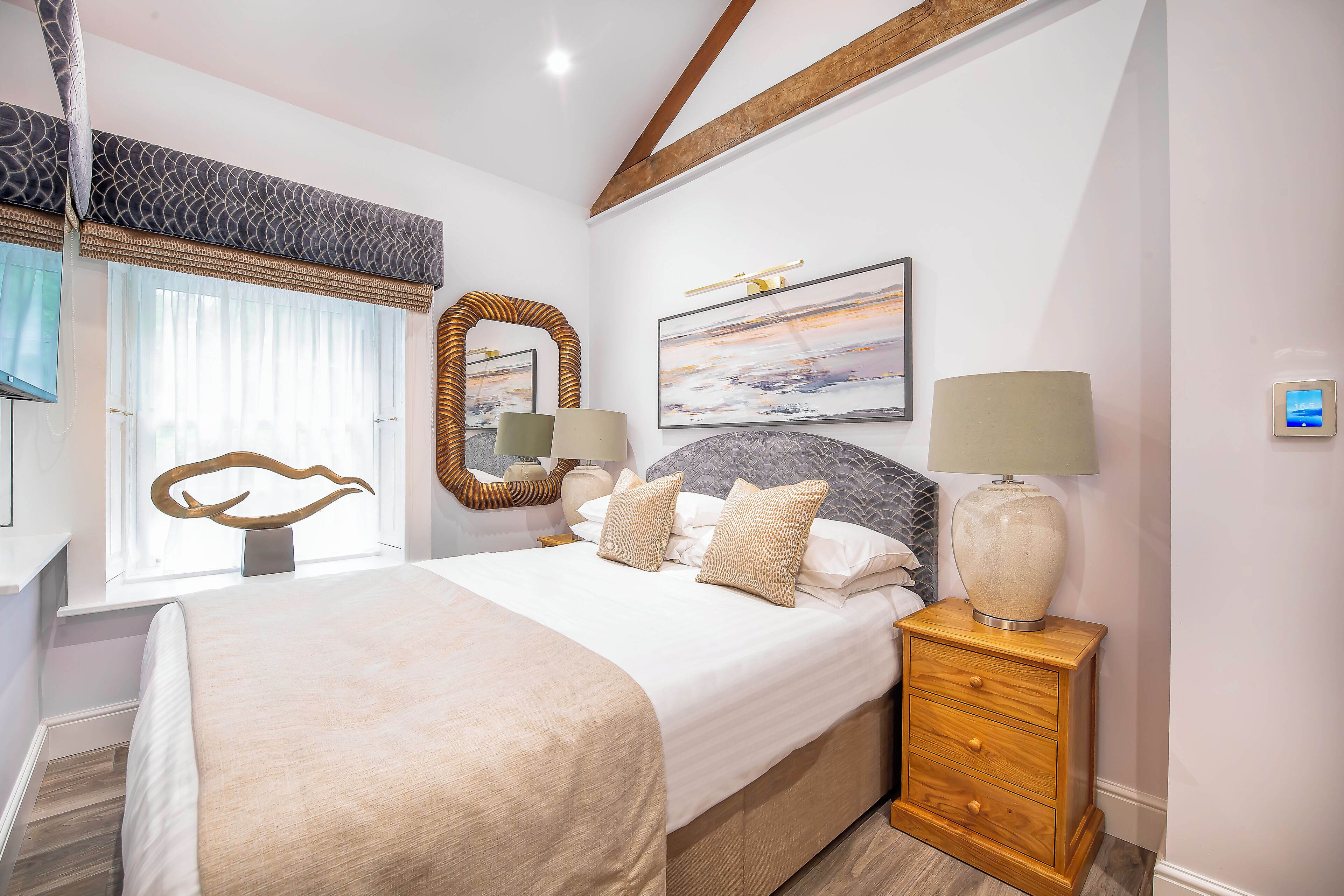 Vila superluxo | Roupas de cama premium, ferros/tábuas de passar roupa, Wi-Fi de cortesia