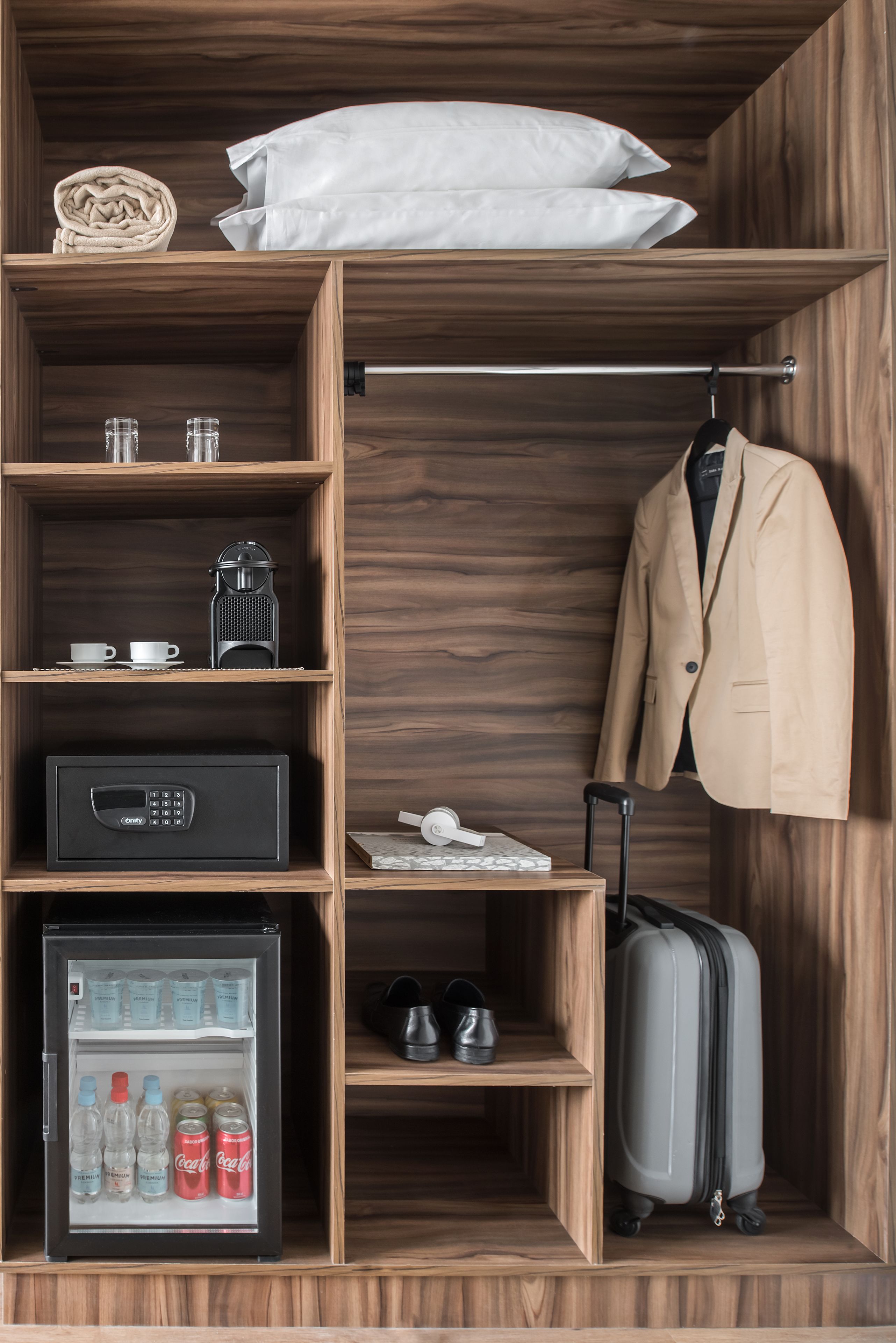 premium casal - 1 cama queen | minibar, in-room safe, desk, blackout curtains