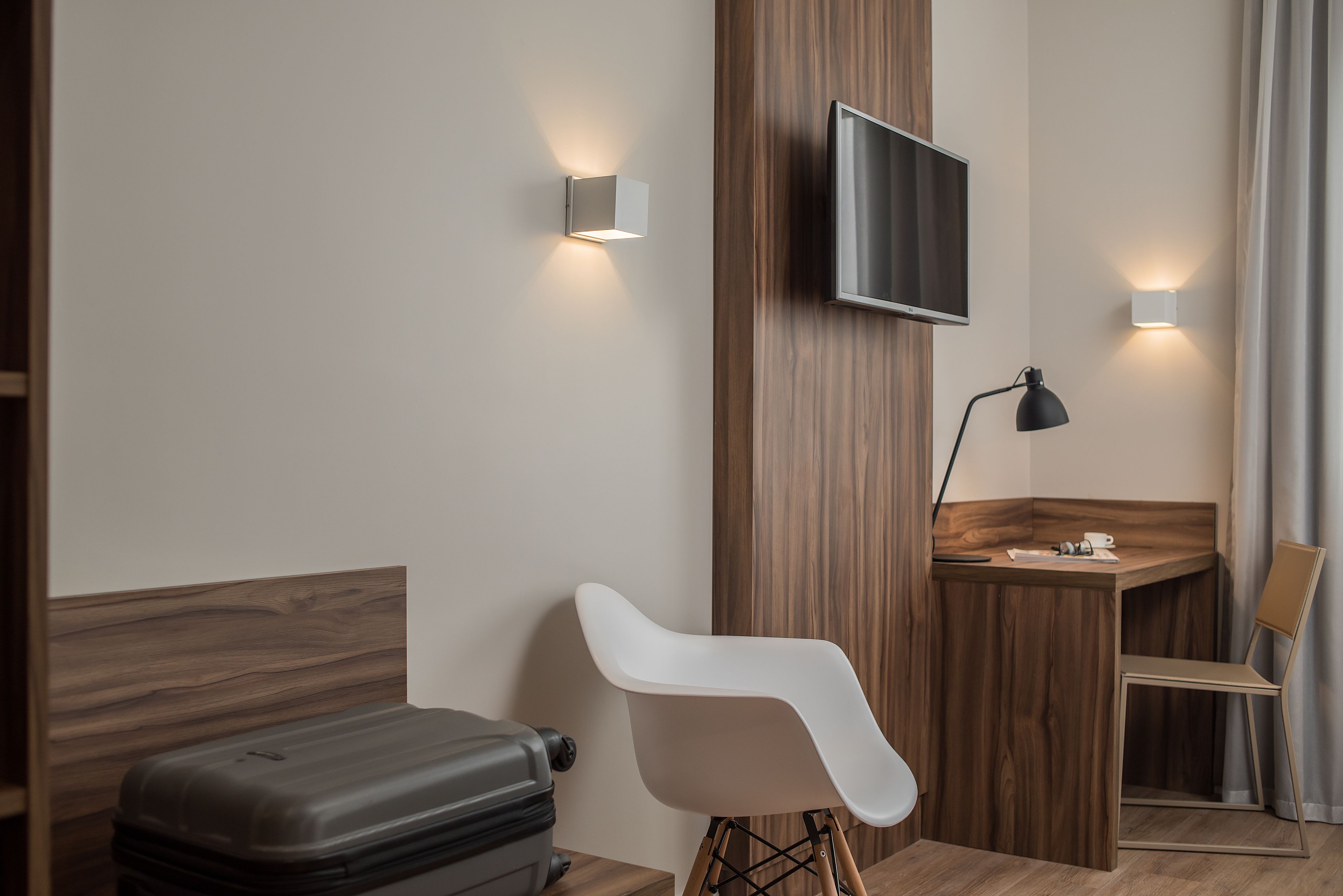 minibar, in-room safe, desk, blackout curtains