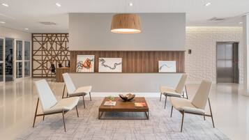 Sala de estar en el lobby