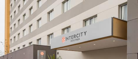 Entrada de la propiedad