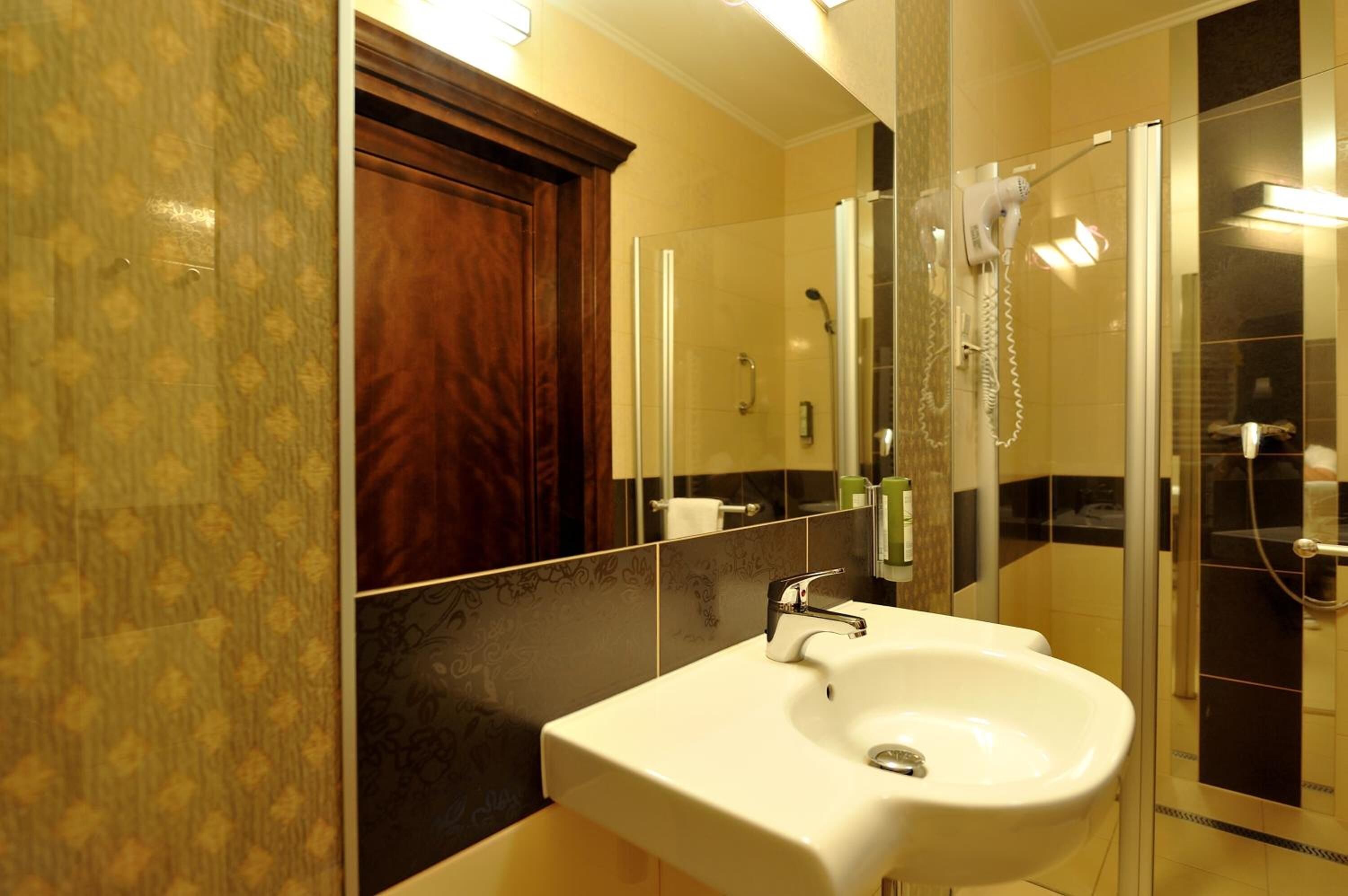 free toiletries, hair dryer, towels