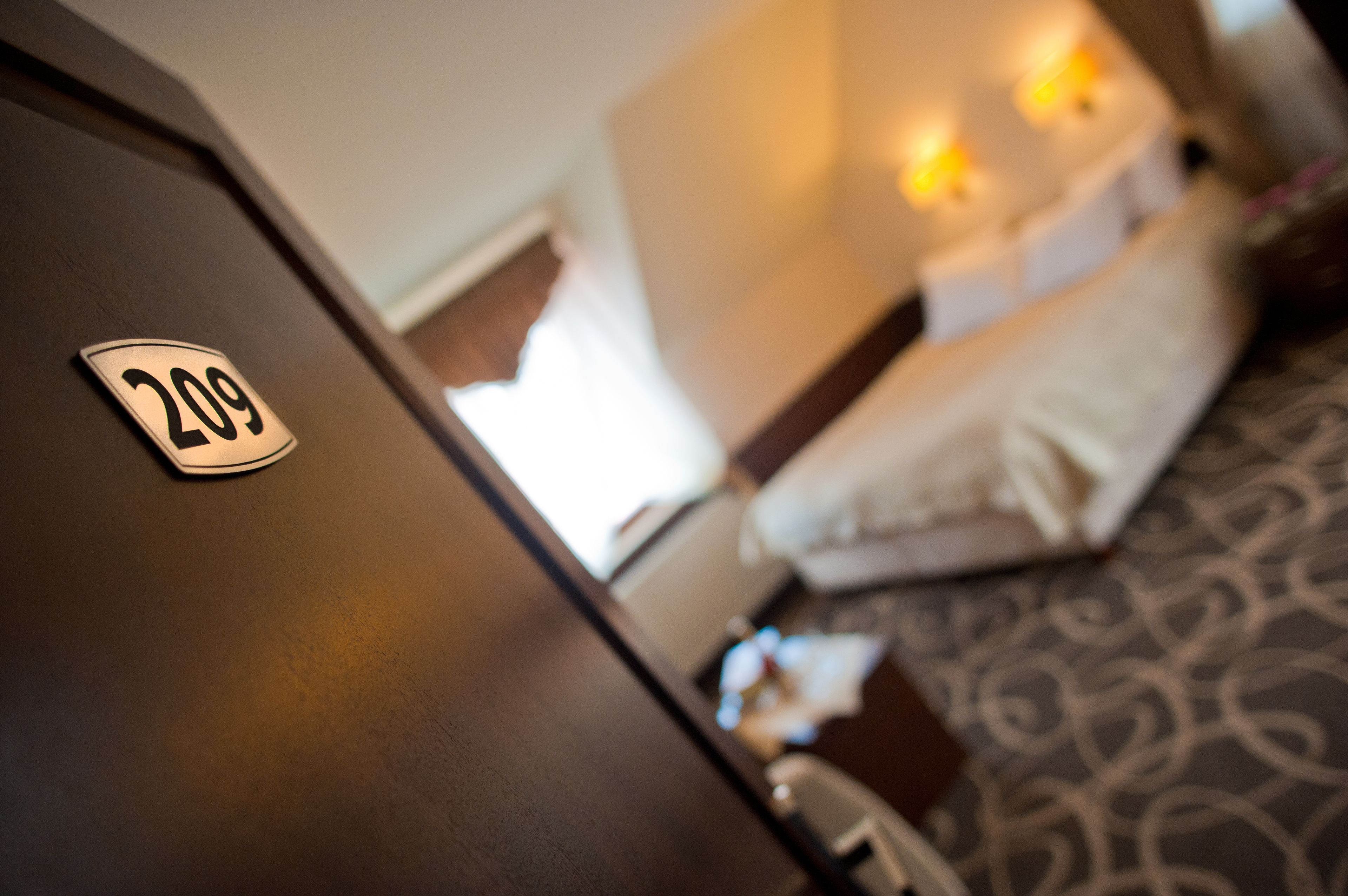 Deluxe Double Room | Living area | Flat-screen TV