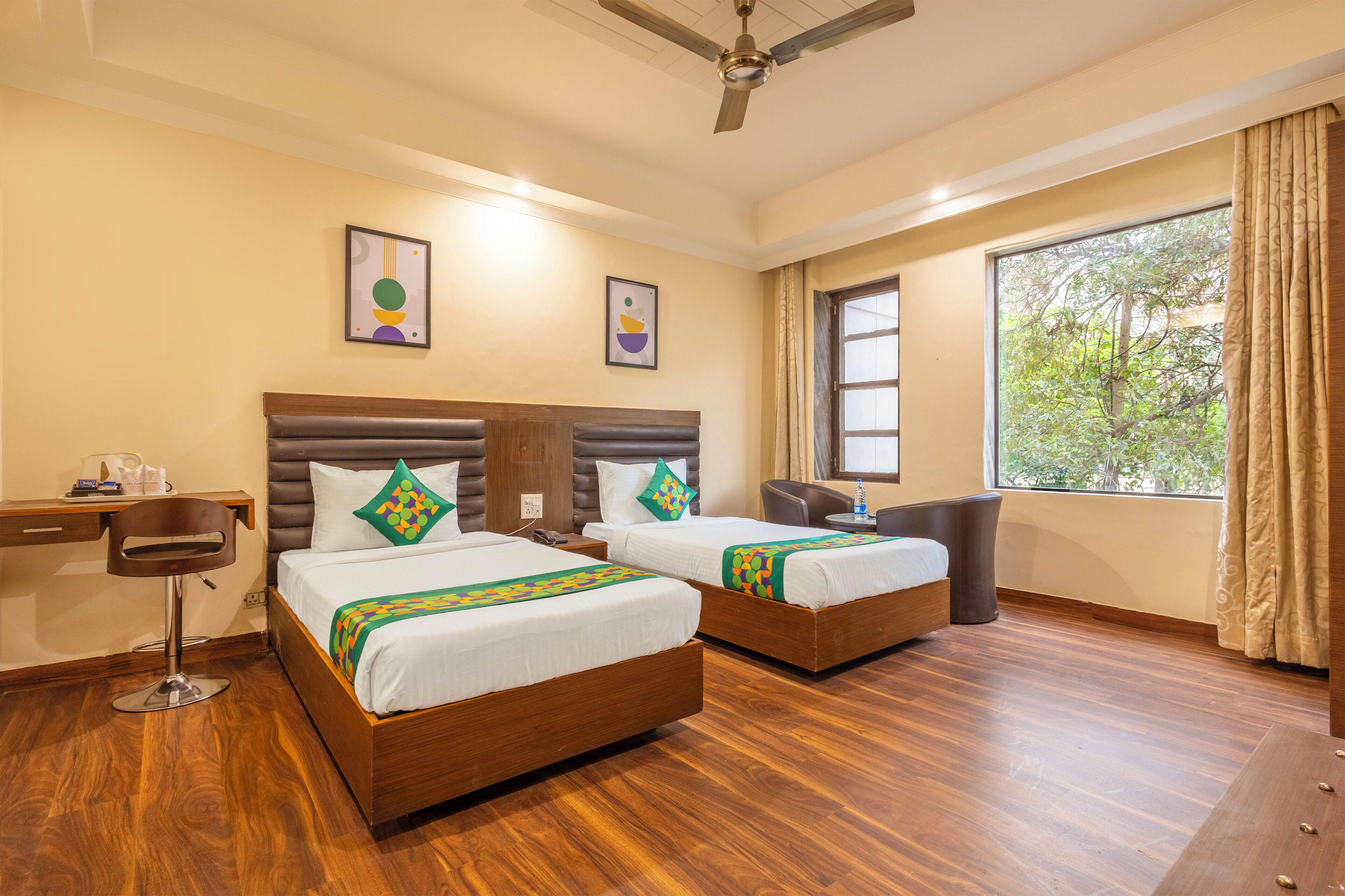 Deluxe Double or Twin Room | Desk, iron/ironing board, free WiFi, bed sheets