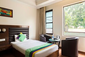 مكتب ومكواة/لوح كي وواي فاي مجانًا وملاءات أسرّة