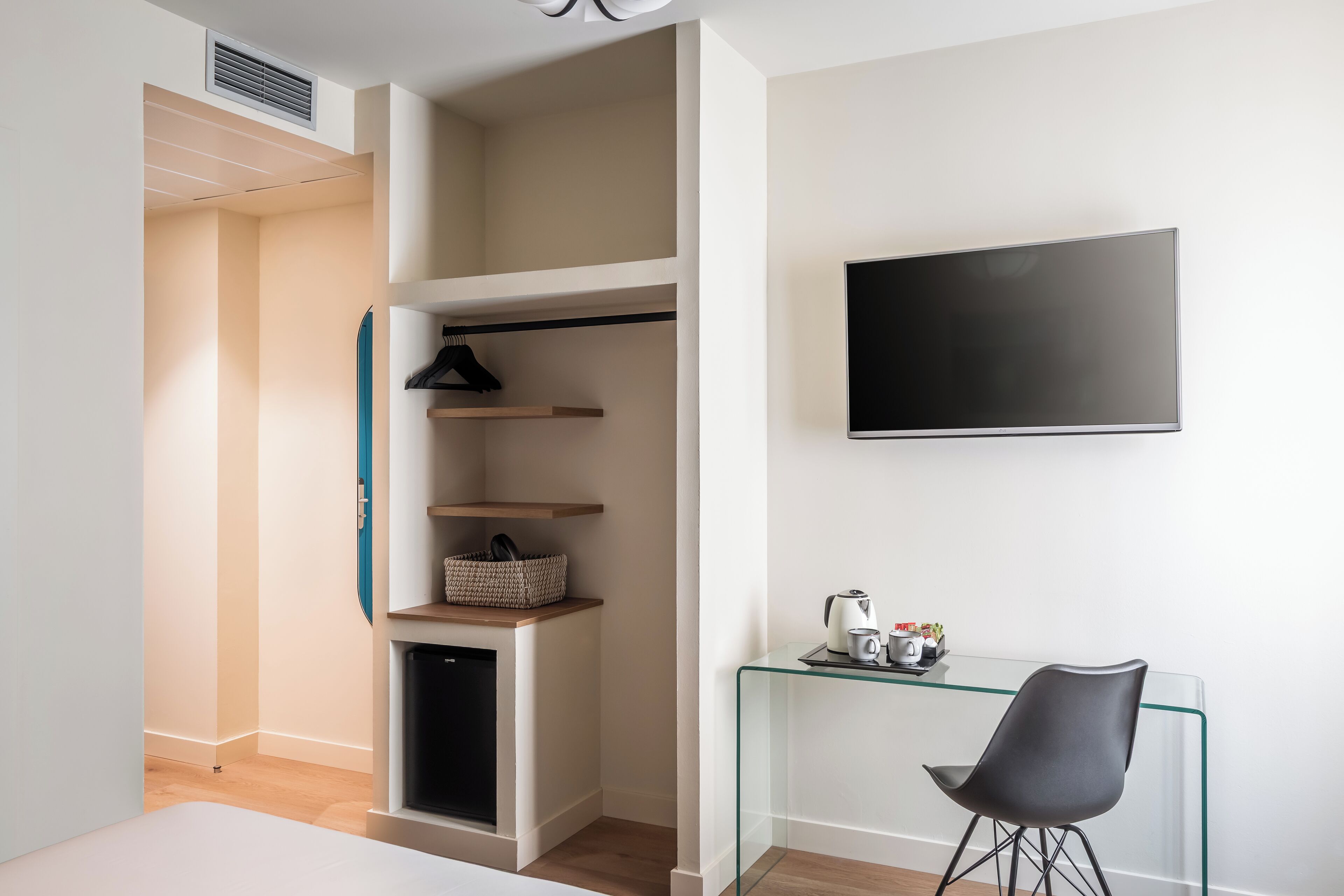 Photo - BYPILLOW Amari