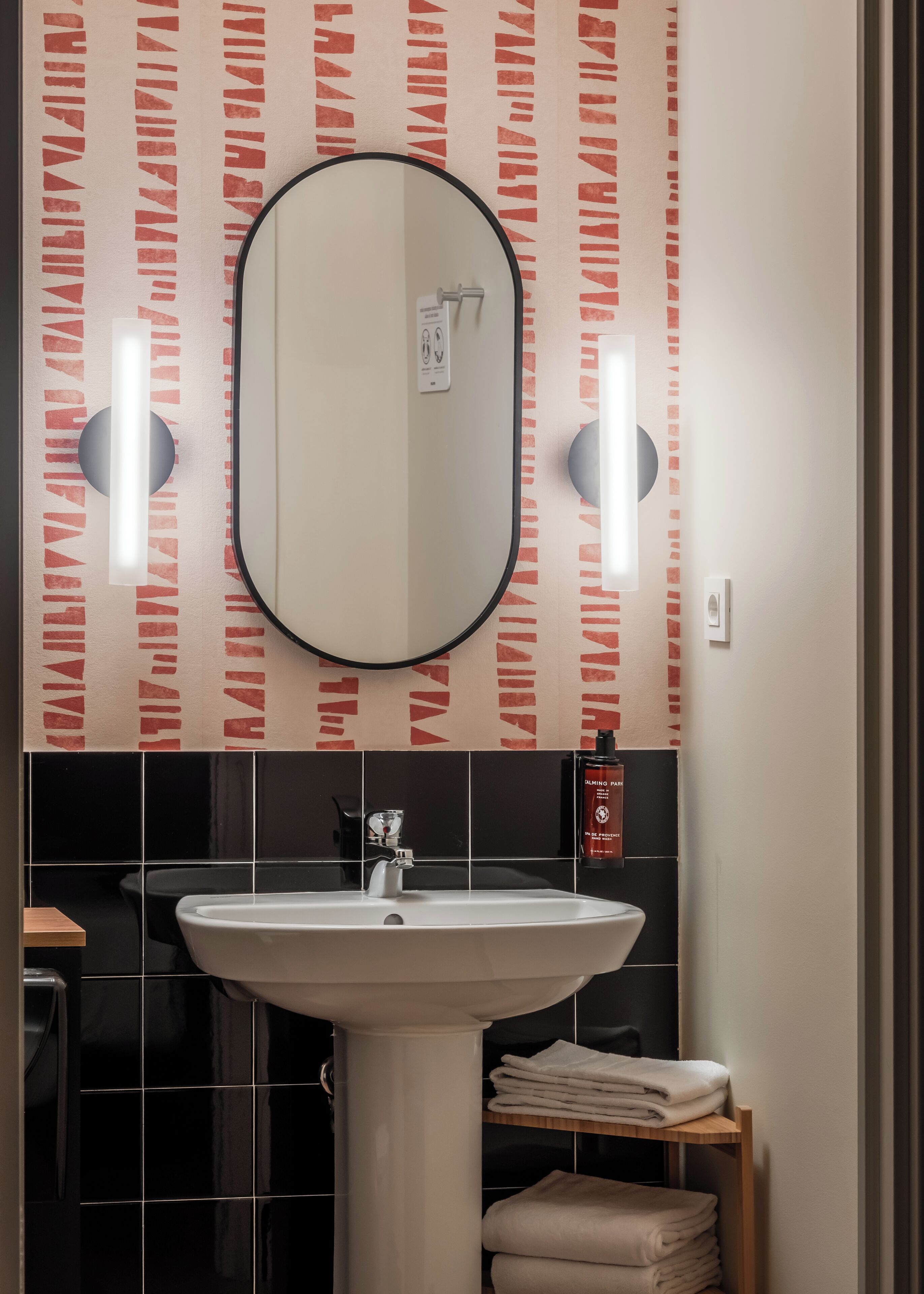 Photo - BYPILLOW Amari