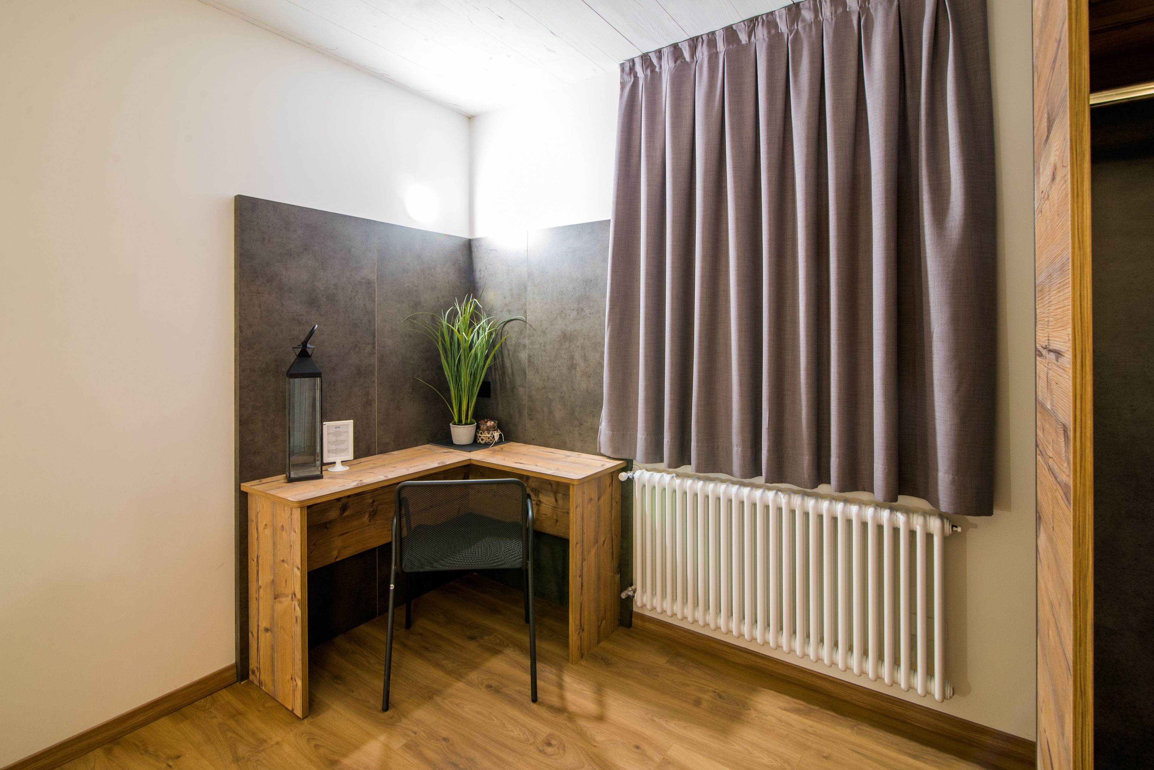 quadruple room, annex building (20 m from hotel) | desk, soundproofing, free wifi, bed sheets