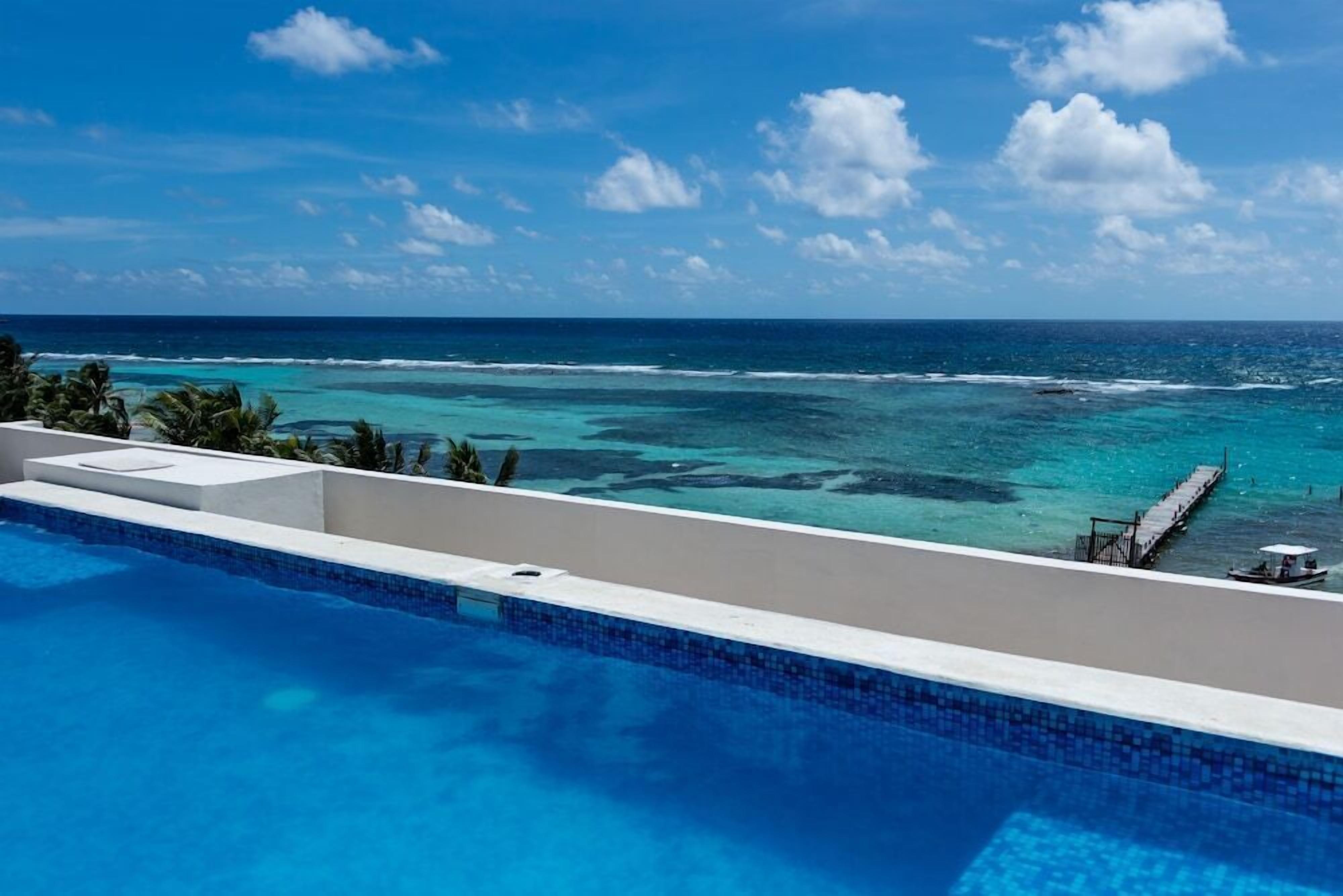 Alberca al aire libre 