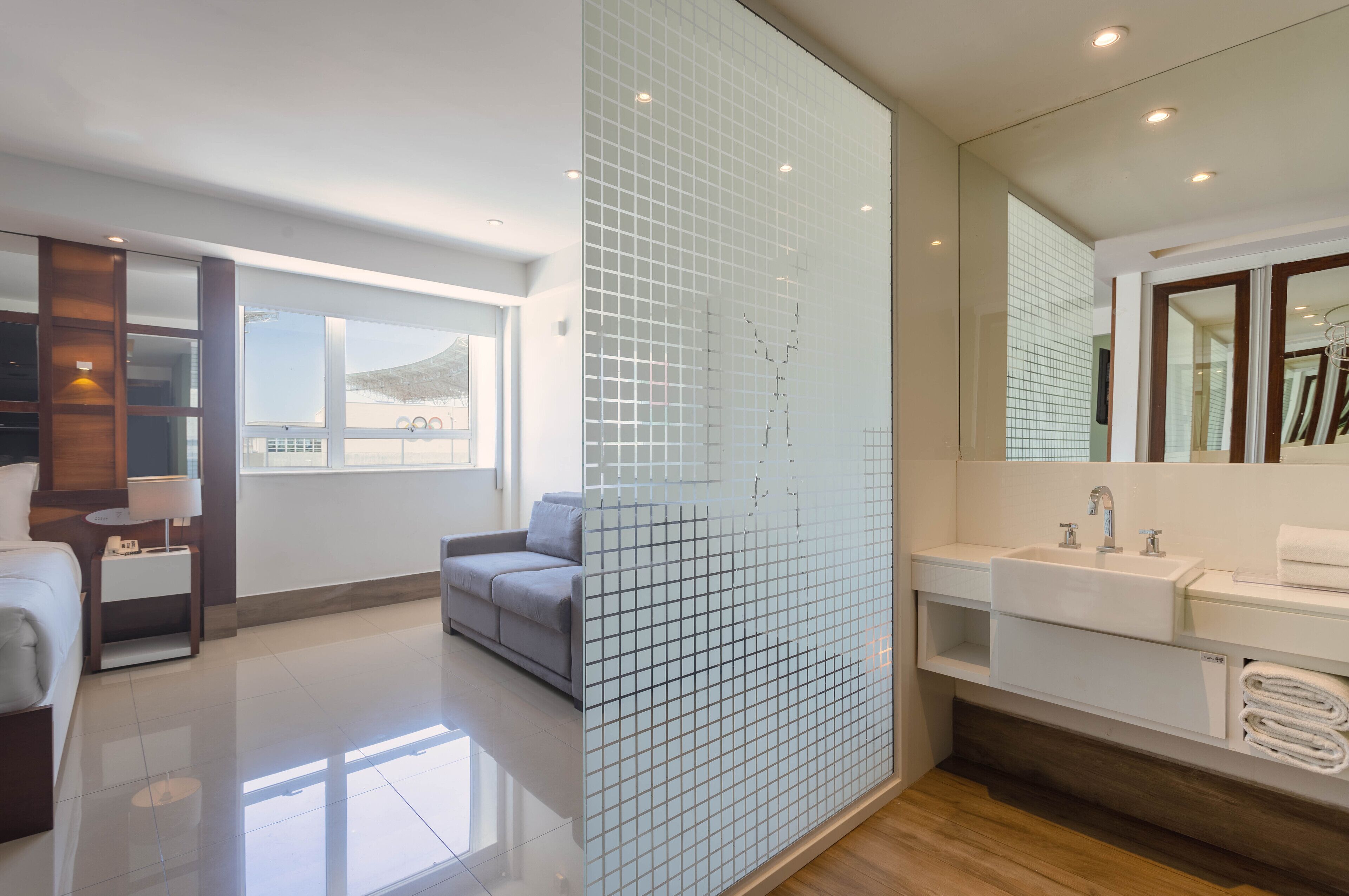 superior suite, 1 bedroom | 1 bedroom, minibar, in-room safe, desk