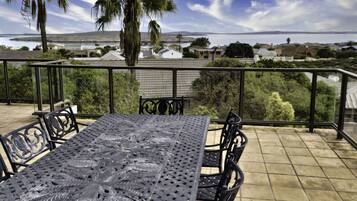 Maison Confort, 5 chambres (10 Galico House) | Terrasse/Patio