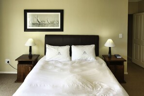 Comfort House, 5 Bedrooms (10 Galico House) - Galico House, Langebaan 10-sleeper (Langebaan)