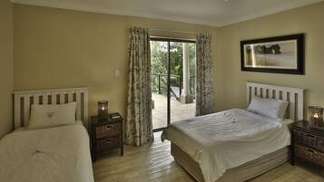 5 bedrooms, premium bedding, cots/infant beds, bed sheets