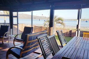 Lobby sitting area - Seemansrust, Langebaan 9-sleeper (Langebaan)