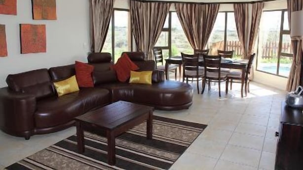 Maison Confort, 4 chambres (9 Shamrock ) | Salle de séjour
