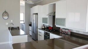 Unclassified image, 5 of 22, button - Aquila Covo, Langebaan 6-sleeper (Langebaan)